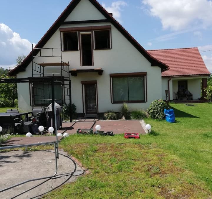 Rolety zewnętrzne, markizy oraz zasłony zewnętrzne Refleksol